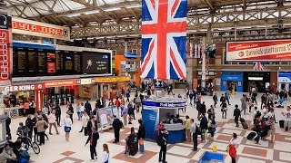 A Walk Through The London Victoria Station London England [upl. by Gleich179]